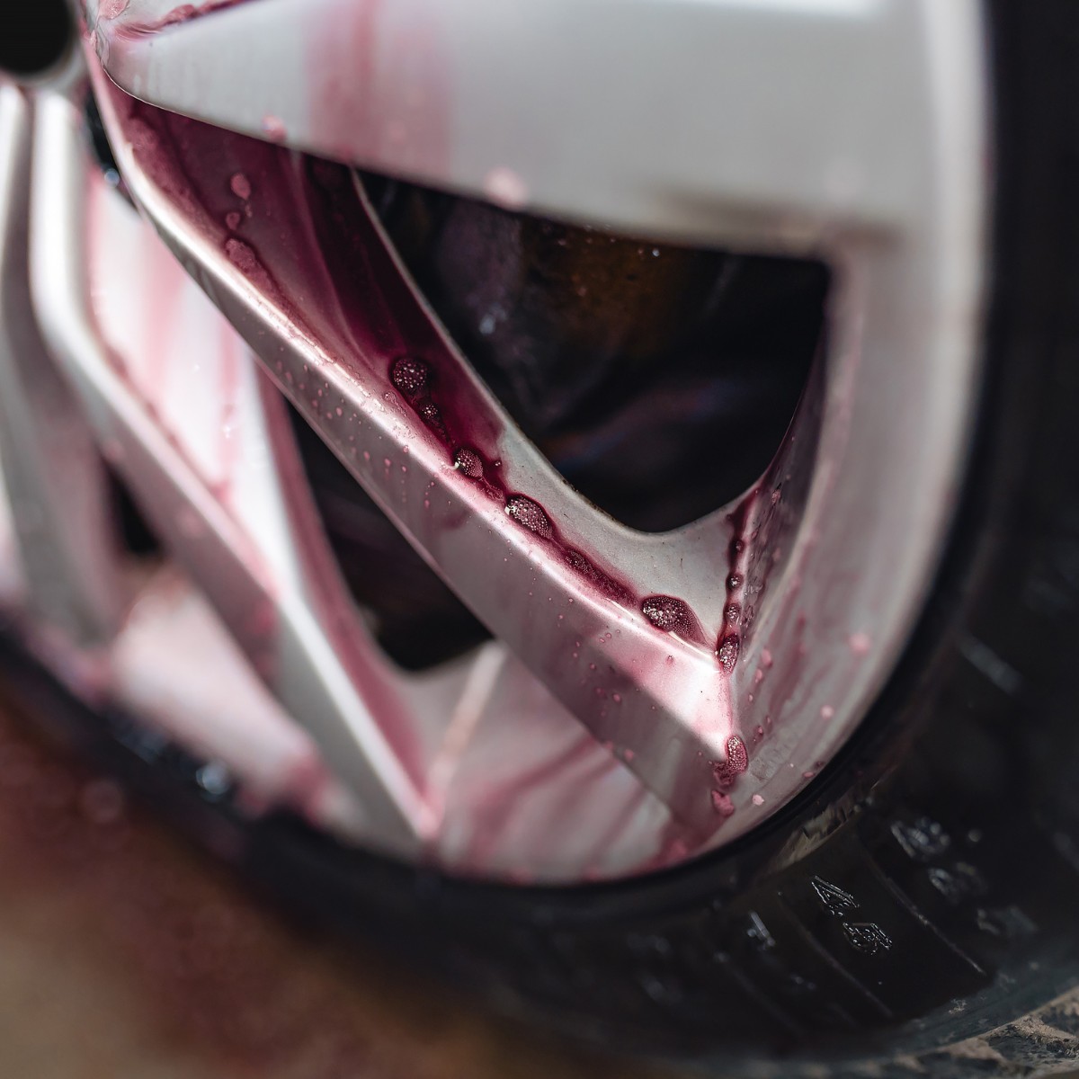 CARSO Ruby Wheel Cleaner 700ml - obrazek 6