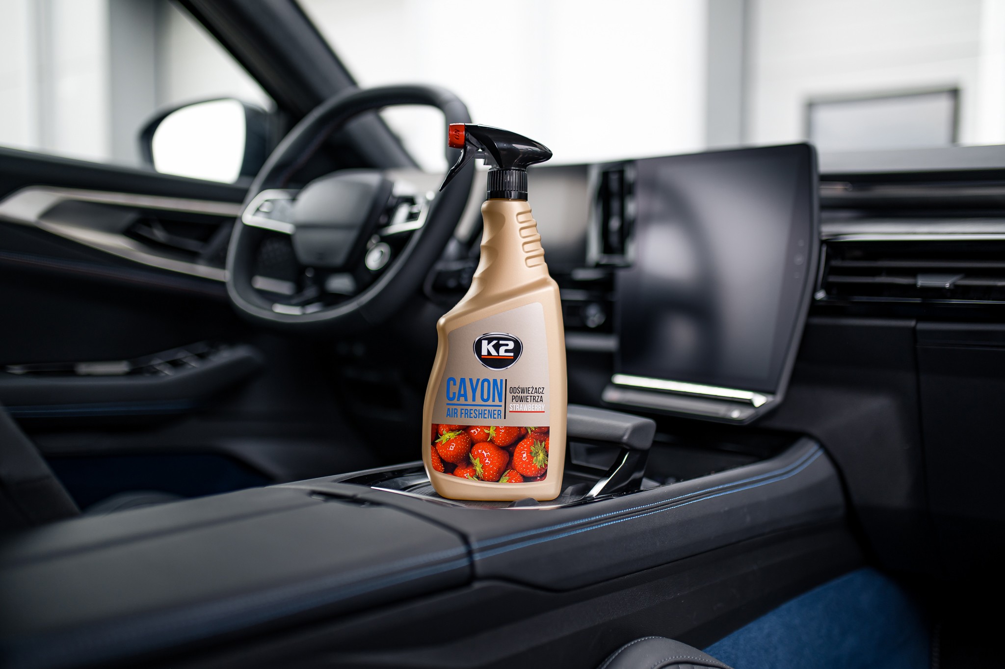 K2 CAYON STRAWBERRY 700 ML - obrazek 3